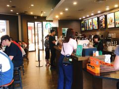 -星巴克臻选(深圳龙华红山天虹店)