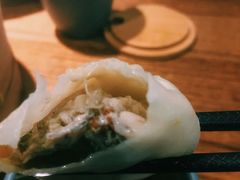 -馋三尺蟹粉小笼(人民广场店)
