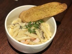 白菌鲜虾芝士奶酪通心面-卡朋厨房(289艺术园区店)