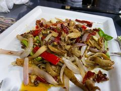 -乡村馕坑肉·烧烤·新疆菜·本地人更爱吃(阿勒泰首店)