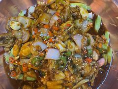 -虾弄弄海派小龙虾·牛羊蝎子火锅