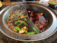 菌汤鸳鸯锅-唇辣号重庆老火锅(亦庄店)