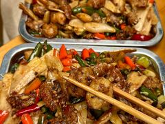 -鸿顺老铁锅美蛙鱼府(解放碑店)