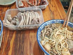 -叶新小吃店(来凤小区总店)