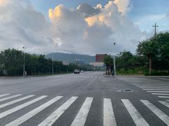 -亚龙湾站