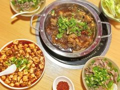 -大众跷脚牛肉馆·非遗传承单位(峨眉山店)