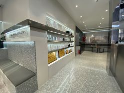 -三只熊皮肤管理中心旗舰店