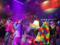 -喜鹊音乐酒馆(西街店)