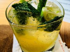 -星巴克臻选(上海合生汇1F店)