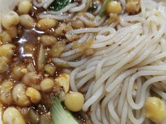 豌豆素米线-秦云老太婆摊摊面(蜀汉路店)
