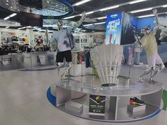 -YONEX苗江运动城(源深店)