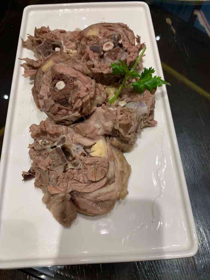 阿西娅羊羔肉(大沙坪店)-"每年回来总要去阿西娅吃几次.所以实际上是.