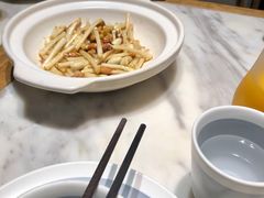 炝炒花生苗-掌柜的店·河南菜(新天地店)