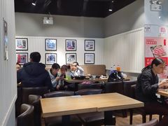 大堂-小山城麻辣香锅(新邻生活广场店)