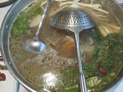 -乡土黄·鲜牛肉火锅·小龙虾(兴业街店)