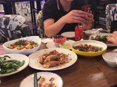 -爱啤精酿·民谣酒馆(滨江店)