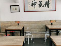 大堂-陈记卤煮小肠