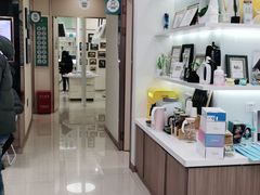 -维乐口腔(美维云门诊陆家嘴店)