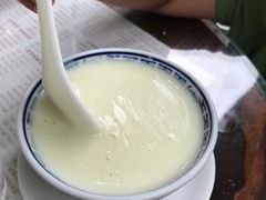 -周大娘牛乳(旧寨古村总店)