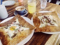 鸡蛋蘑菇熏肉荞麦可丽饼-RAC BAR(安福路店)