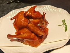 脆皮乳鸽-醉东Oriental House(静安嘉里中心店)