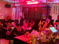 -Mx.cocktail bar