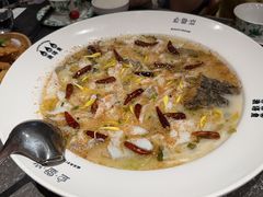 -渔语鱼新川菜Bistro(万象天地店)
