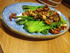 拍姜鸡杂炒菜心-常来小聚·广州非遗传承餐厅(地王广场店)