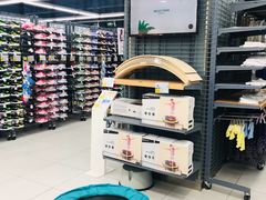 -迪卡侬(高新万达店)