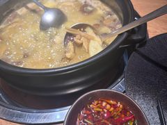 -一朵菌·野生菌探索家火锅(南亚店)