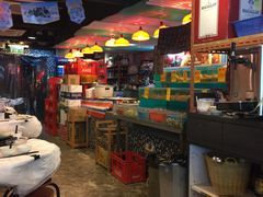 大堂-鲜入围煮花胶鸡海鲜火锅