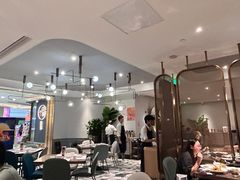 -港丽餐厅(来福士店)