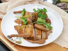 红烧乳鸽-大田塱鸽庄