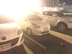 -席娜卡琳火车铁道夜市