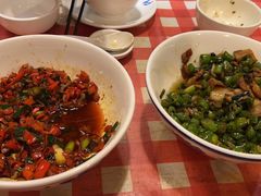 -湘菜时代风味餐厅