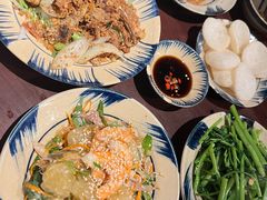 -Cuc Gach Quan Restaurant
