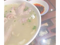 -雷祖芳老妈蹄花店