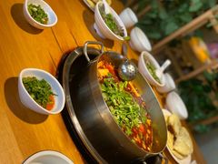 -大众跷脚牛肉馆·非遗传承单位(峨眉山店)