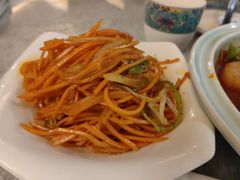 -汗腾格里·风味餐厅(新疆驻京办店)