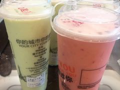 牛油果卡士冰-九里香奶茶果汁(碧湖店)