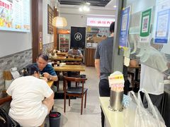 大堂-黄阿姨锅贴大王(万航渡路店)