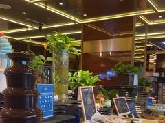 -大中华希尔顿酒店-念自助餐·嗨啤·小龙虾
