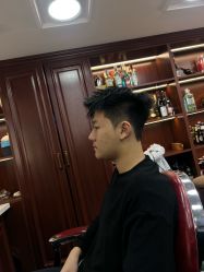 -绅仕門男士理发馆