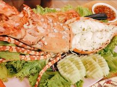 -J Daeng Seafood