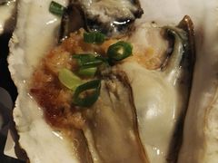 乳山生蚝-船梆煮•蒸汽海鲜·炉火烤肉(五四广场店)