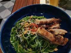 鸡肉松仁菠菜汁意面-西堤牛排(龙德广场店)