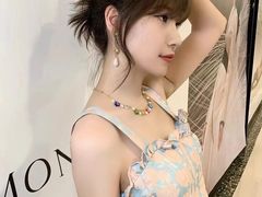 -梅龙镇广场