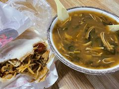 胡辣汤-安徽阜阳卷馍(西单店)