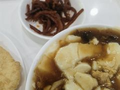 -聚德华天护国寺小吃(甜水园店)