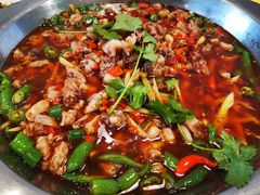 -兔行天下-鸿鹤鲜锅兔(中海国际店)